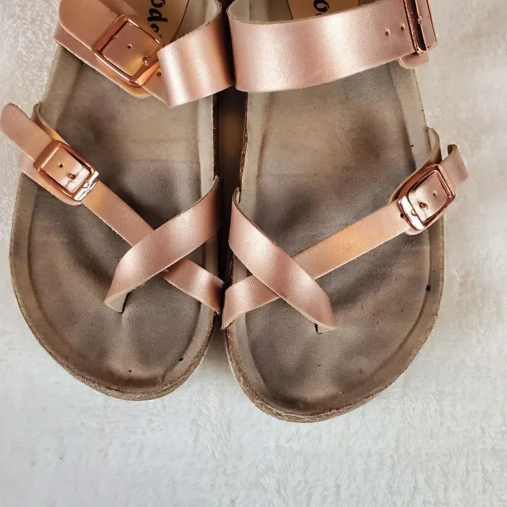 Outwoods Rose Gold Slip On Sandals Size 8